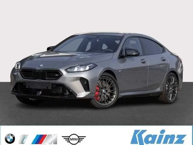 BMW 235
