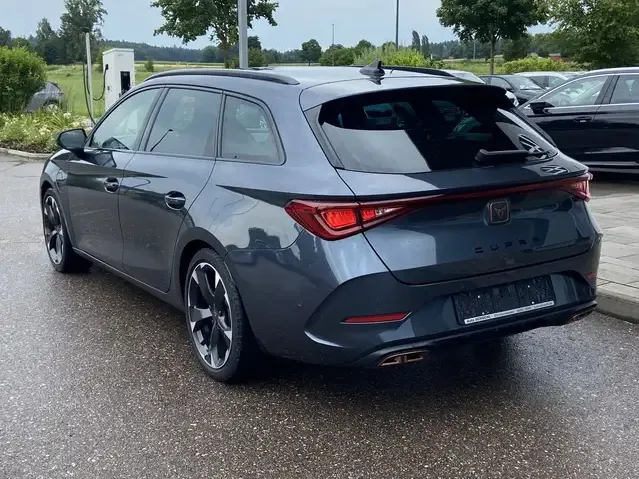 CUPRA Leon