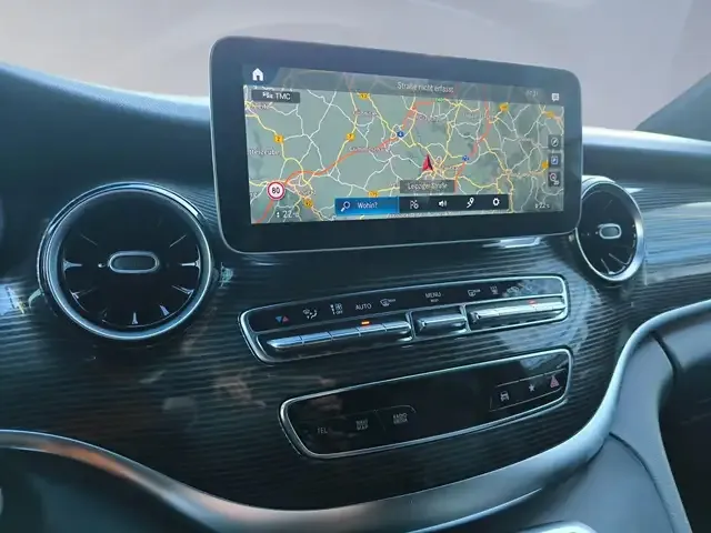 Mercedes-Benz V 250