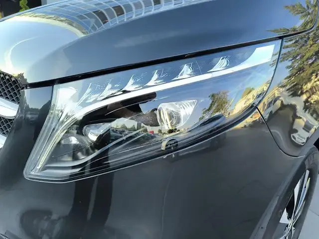Mercedes-Benz V 250