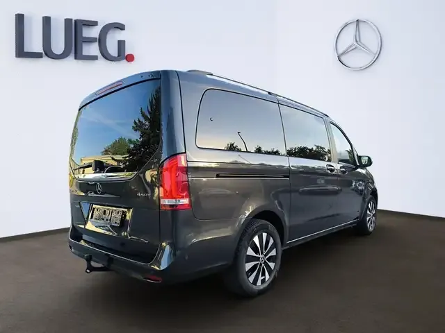 Mercedes-Benz V 250