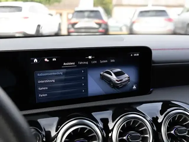 Mercedes-Benz CLA 200