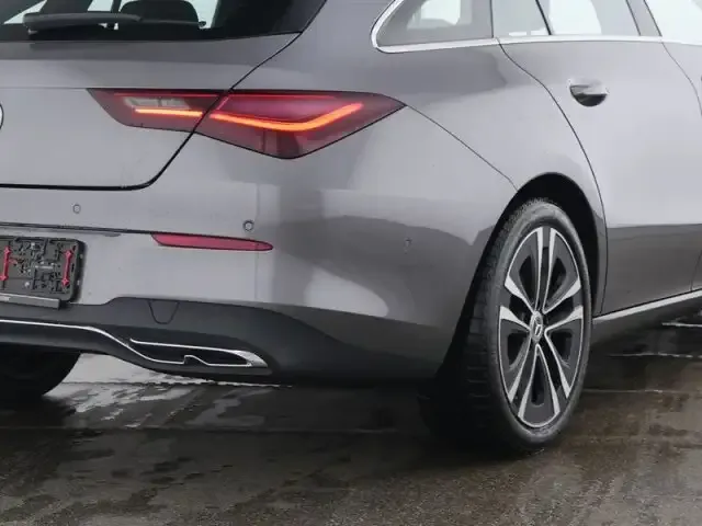 Mercedes-Benz CLA 180