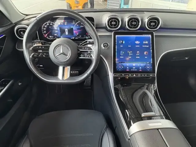 Mercedes-Benz C 220