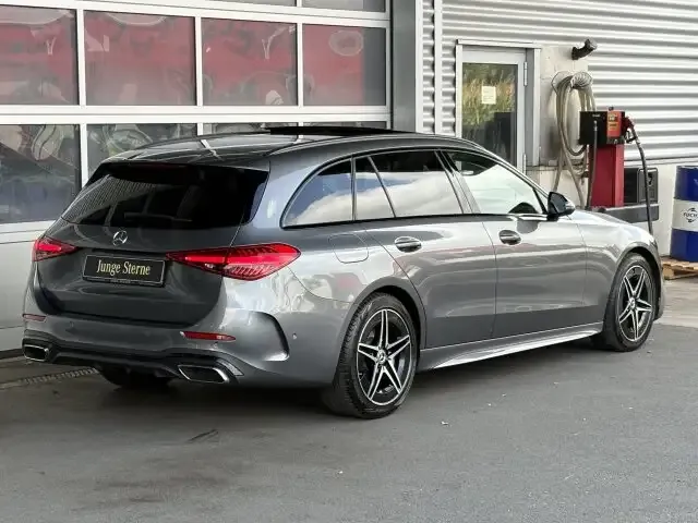 Mercedes-Benz C 220