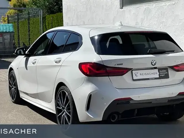 BMW 120