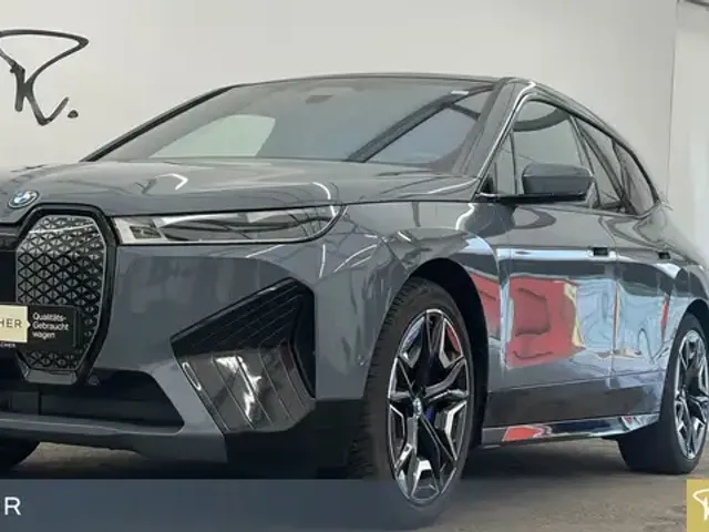 BMW iX