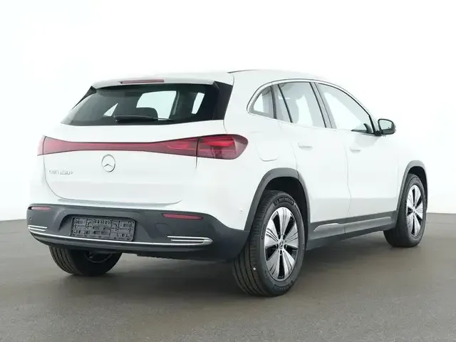 Mercedes-Benz EQA 250