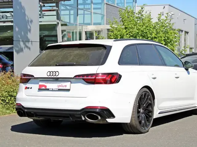 Audi RS4