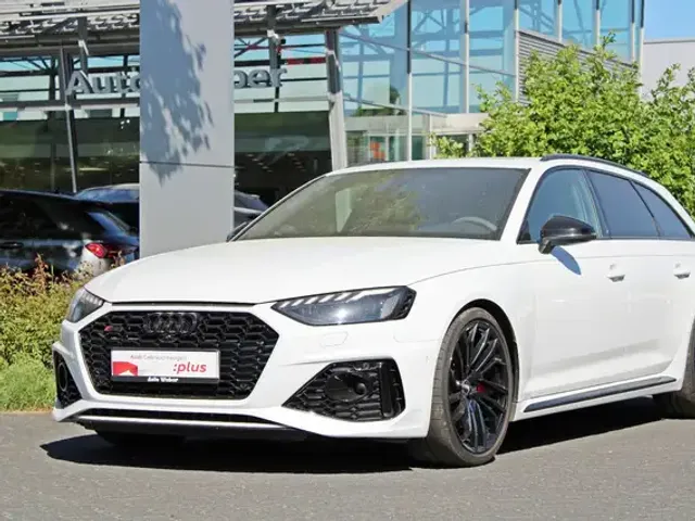 Audi RS4