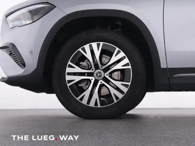 Mercedes-Benz GLA 200