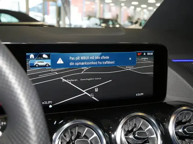 Mercedes-Benz GLA 200