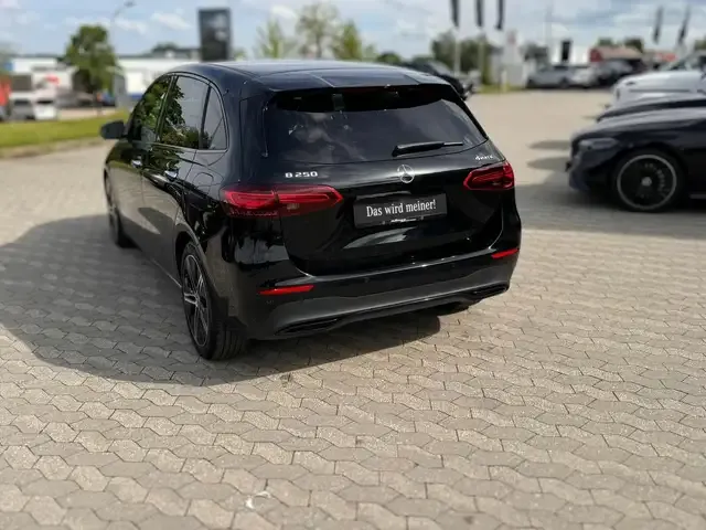 Mercedes-Benz B 250