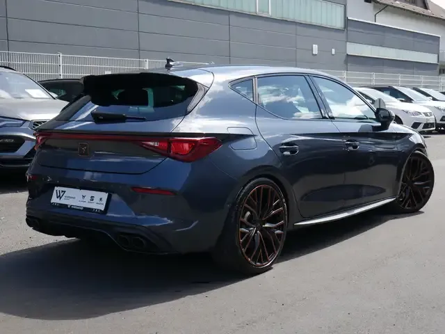CUPRA Leon