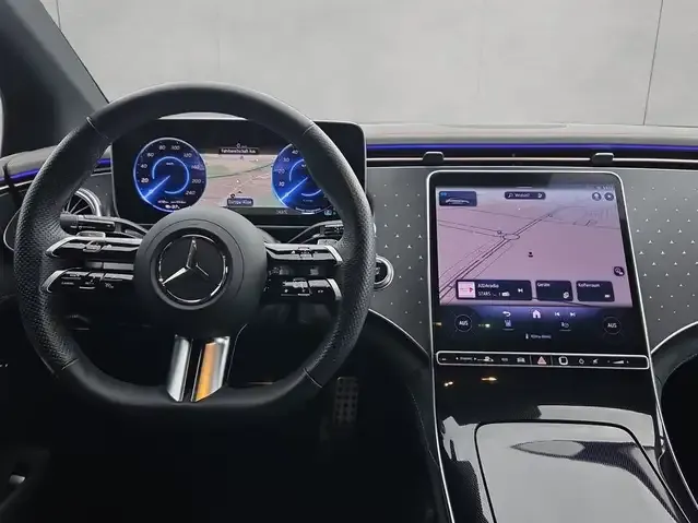 Mercedes-Benz EQE SUV