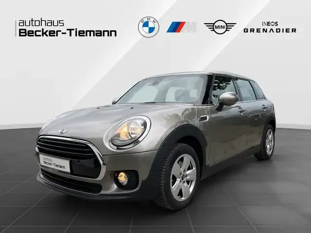 MINI Cooper Clubman