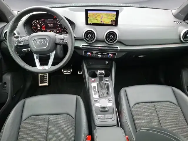 Audi SQ2