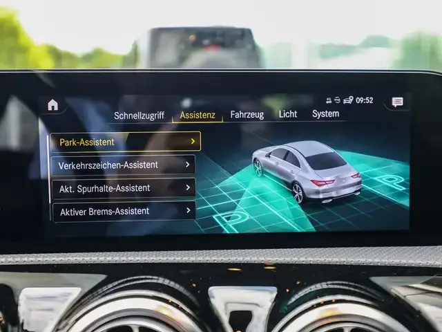 Mercedes-Benz CLA 200