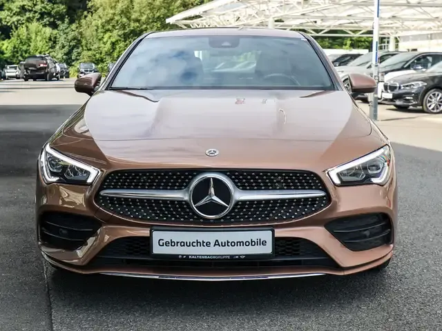 Mercedes-Benz CLA 200
