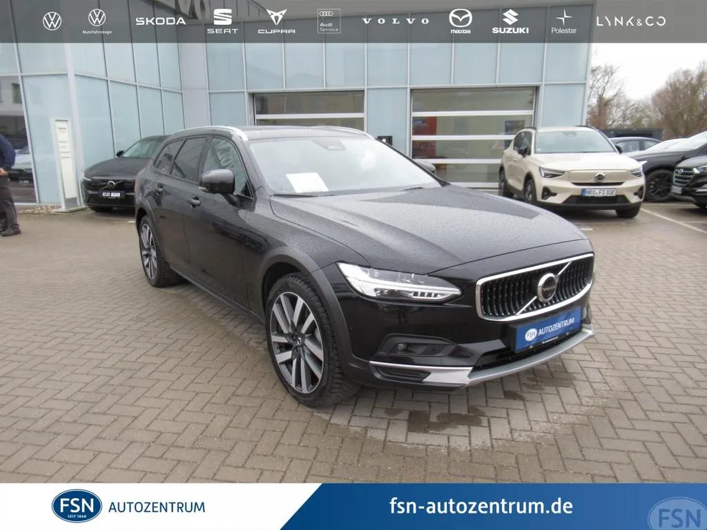 Volvo V90 Cross Country