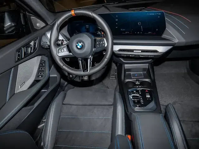 BMW 235