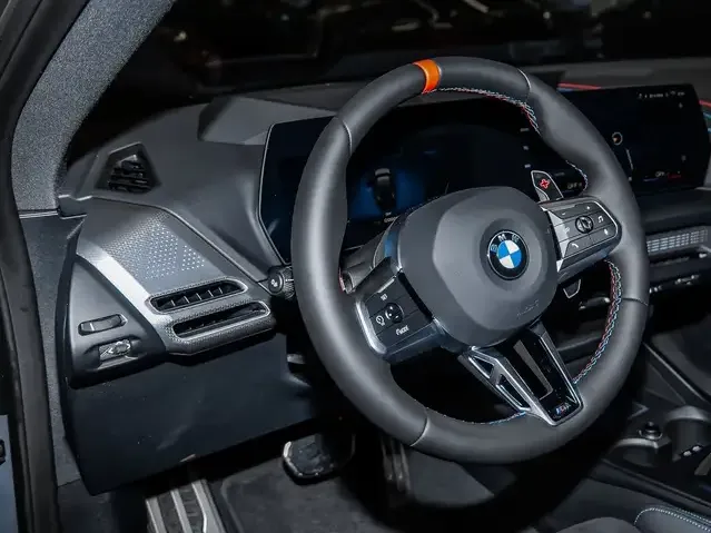 BMW 235