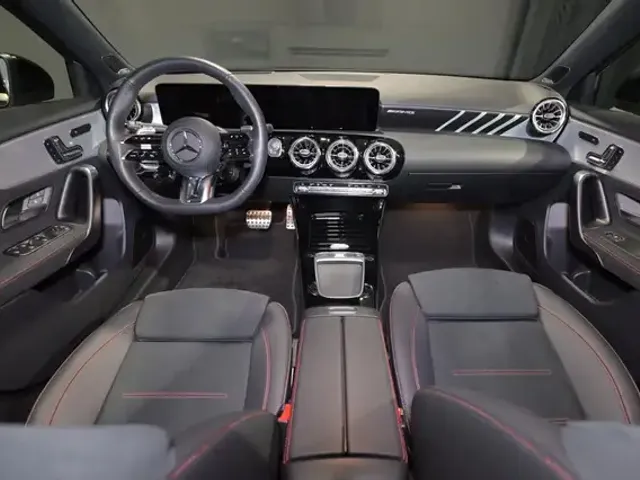 Mercedes-Benz A 35 AMG