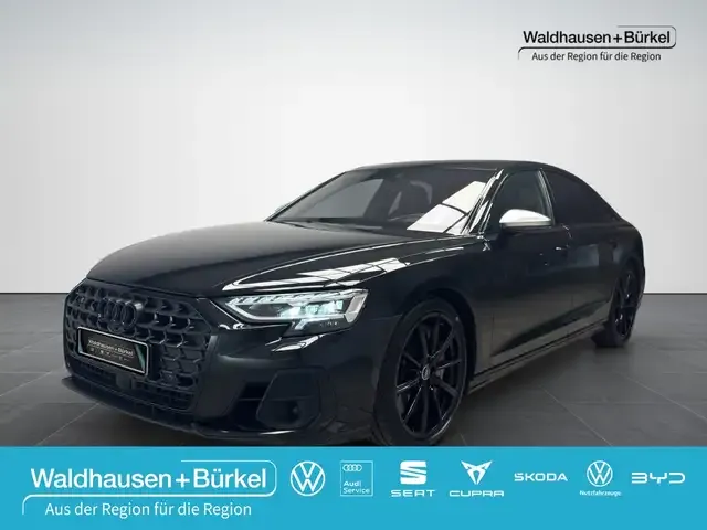 Audi S8
