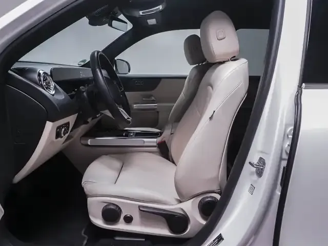 Mercedes-Benz EQB 300