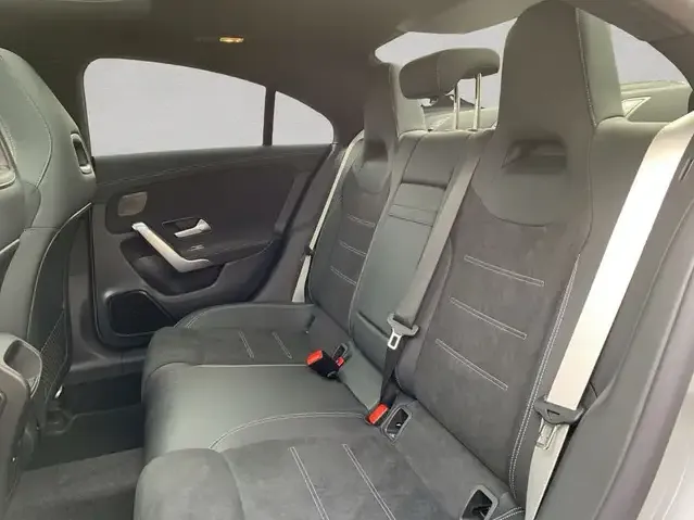 Mercedes-Benz CLA 220