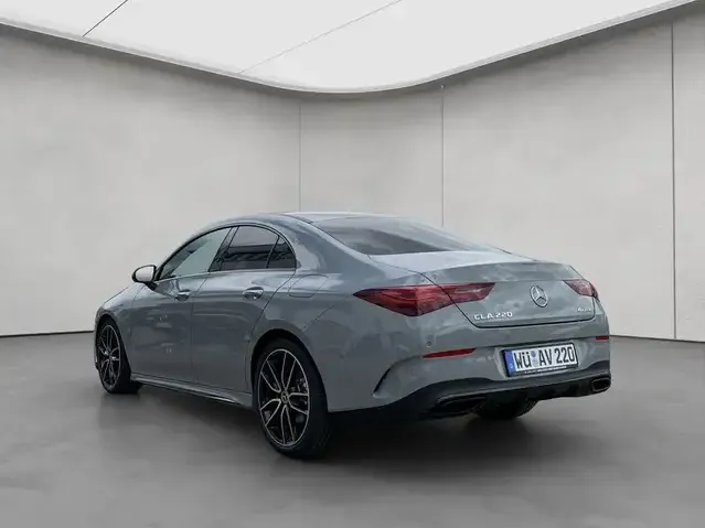 Mercedes-Benz CLA 220