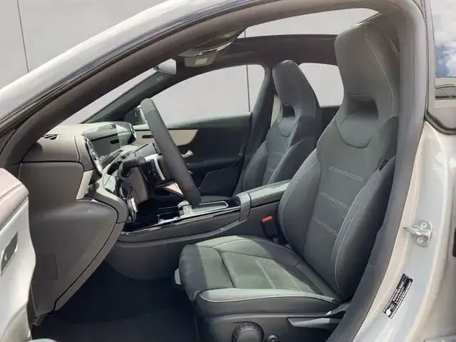 Mercedes-Benz CLA 220