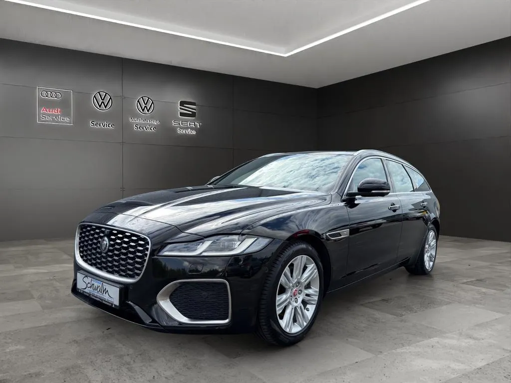 Jaguar XF