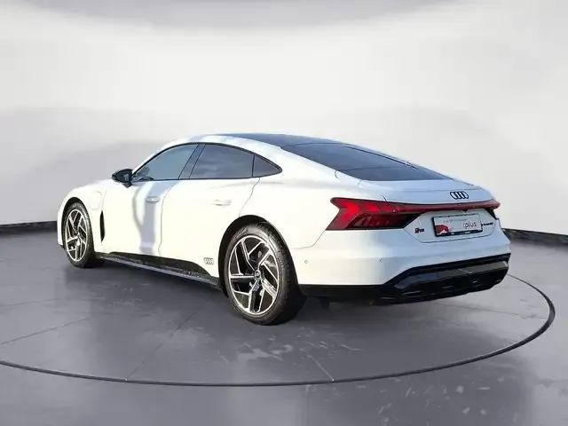 Audi RS e-tron GT
