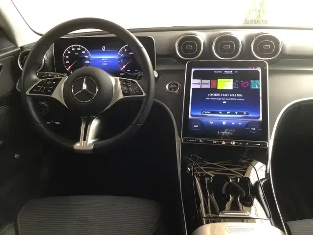 Mercedes-Benz C 200