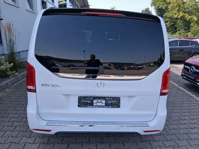 Mercedes-Benz EQV 300