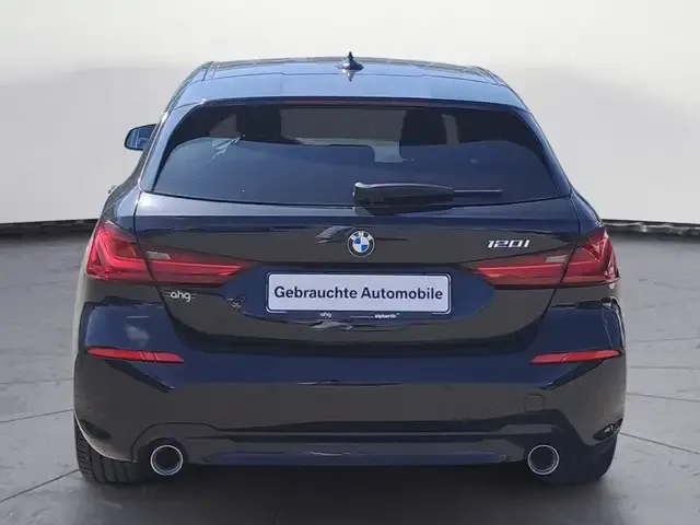 BMW 120
