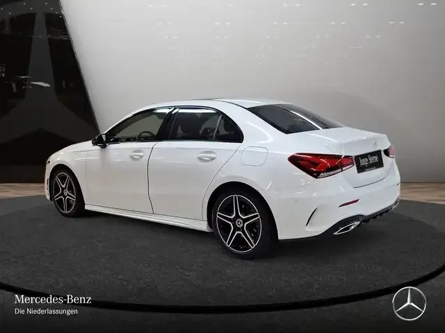 Mercedes-Benz A 220