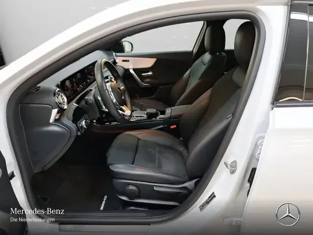Mercedes-Benz A 220
