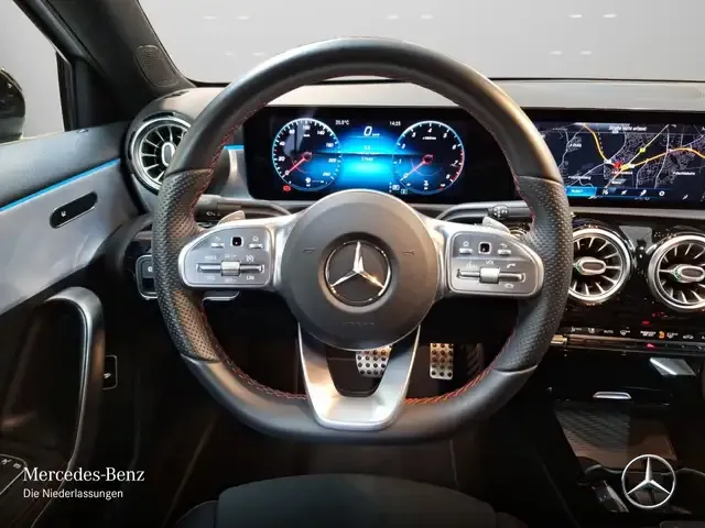 Mercedes-Benz A 220
