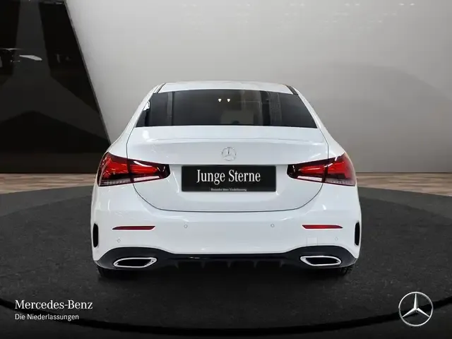 Mercedes-Benz A 220