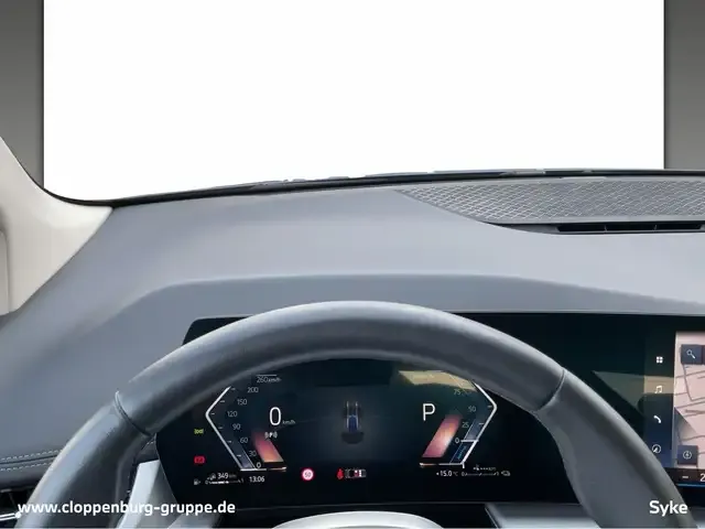 BMW 225