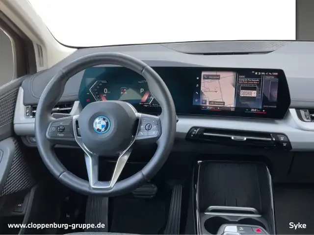 BMW 225