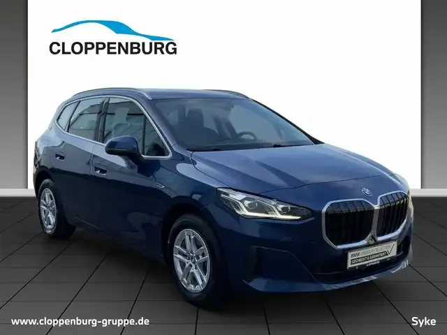 BMW 225