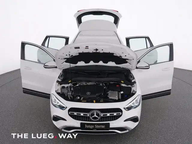 Mercedes-Benz GLA 220