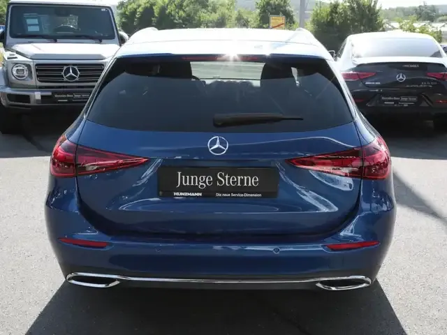 Mercedes-Benz C 220