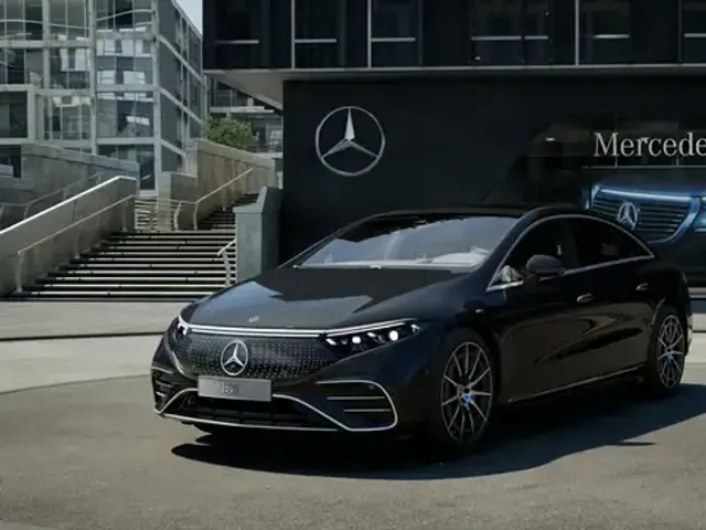Mercedes-Benz EQS