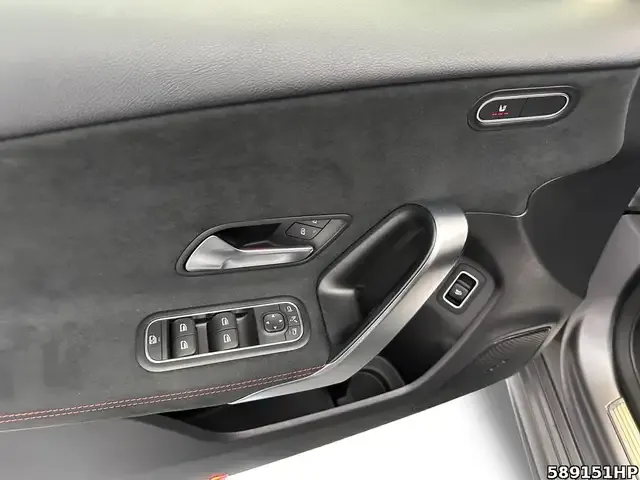 Mercedes-Benz A 220