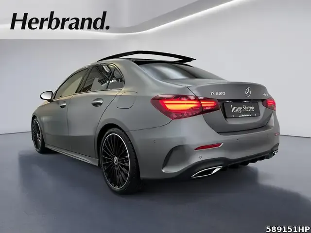 Mercedes-Benz A 220