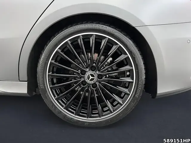 Mercedes-Benz A 220